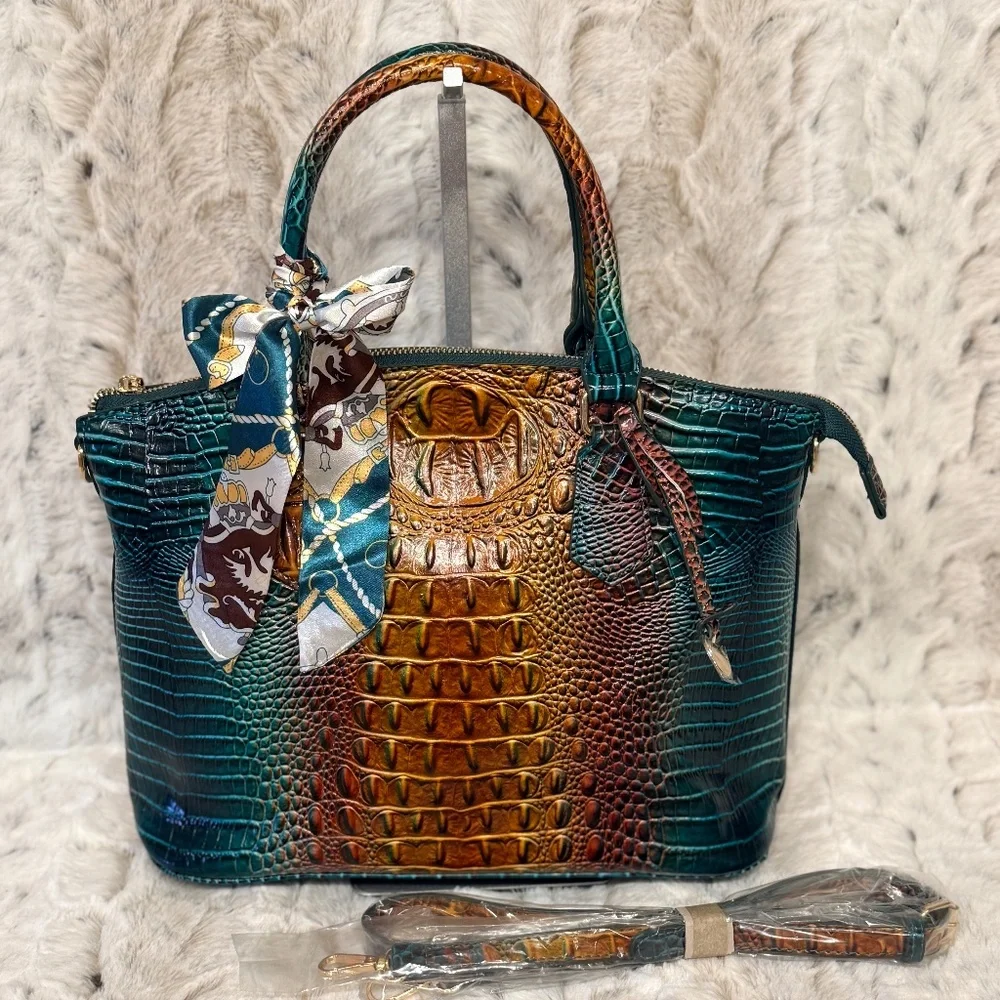 Multi-Color Bag - Picture 2 of 9